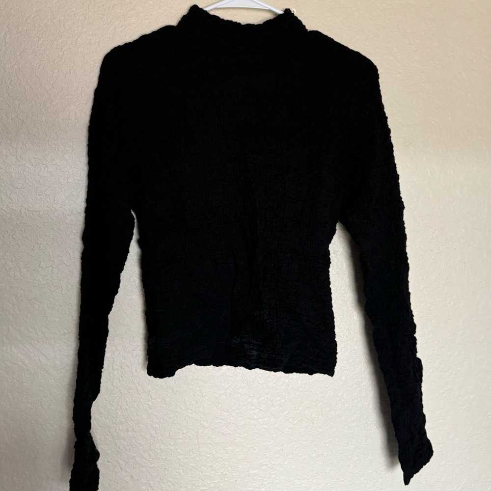 Scrunched Top - Picture 2 of 2